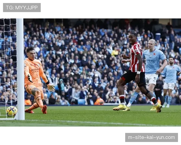 曼城多打一人仍难破僵局 控球优势无法转化为预期进球暴露攻坚短板